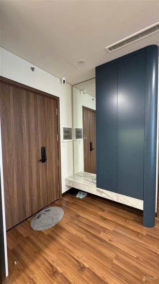 Bán căn 2phòng ngủ  69m2 tầng trung, nhà đẹp full nội thất chỉ việc ở, giá 6.9 tỷ bao phí