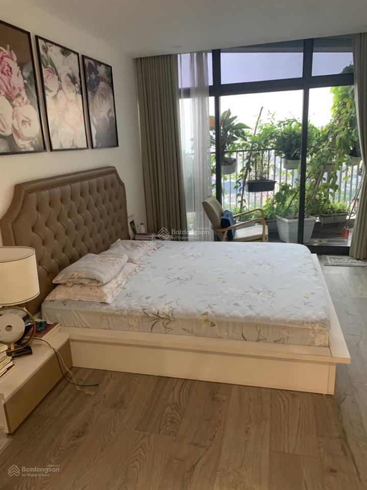 (rẻ nhất toà) bán căn hộ 3 ngủ, view thành phố, hướng cực thoáng, diện tích 148.6m2