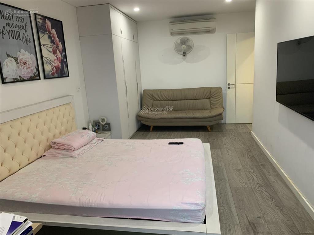 (rẻ nhất toà) bán căn hộ 3 ngủ, view thành phố, hướng cực thoáng, diện tích 148.6m2