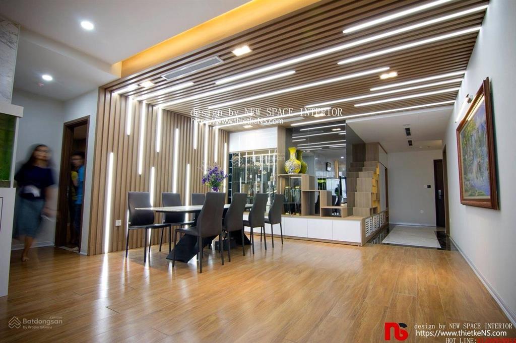 Bán căn 3 ngủ, căn góc phòng nào cũng thoáng sáng, nội thất đẹp ở ngay, tân hoàng minh hoàng cầu