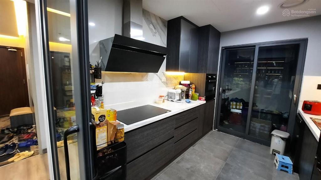 Bán căn góc 3 phòng ngủ, full nội thất đẹp chỉ việc ở, căn đẹp nhất toà, ban công đông nam