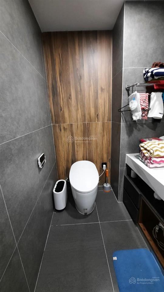 Bán căn góc 3 phòng ngủ, full nội thất đẹp chỉ việc ở, căn đẹp nhất toà, ban công đông nam