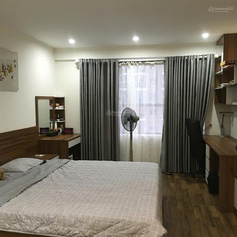 Bán căn góc 3 phòng ngủ 83m2 giá 6.5 tỷ, nhà đẹp ở ngay, căn góc view hồ cực đẹp, giá rẻ nhất toà