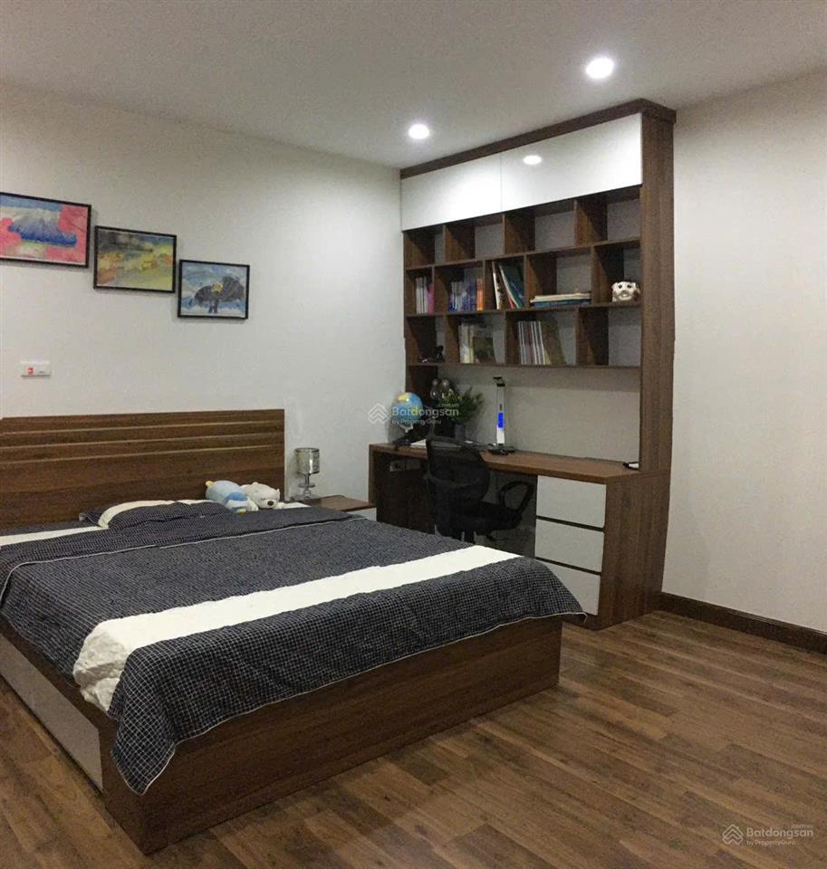 Bán căn góc 3 phòng ngủ 83m2 giá 6.5 tỷ, nhà đẹp ở ngay, căn góc view hồ cực đẹp, giá rẻ nhất toà