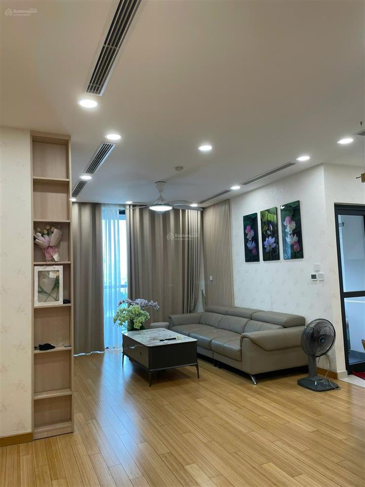 Bán căn 3 phòng ngủ 83m2 giá 6.6 tỷ, nhà đẹp ở ngay, căn góc view hồ cực đẹp, smile buiding