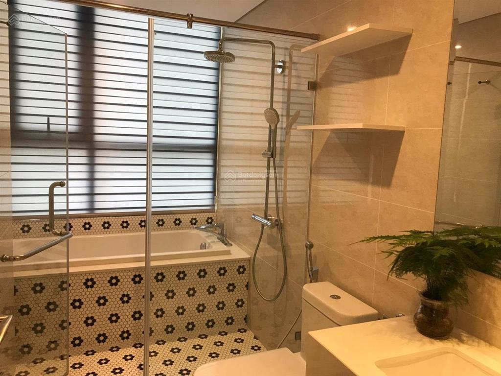 Bán căn 3 phòng ngủ đẹp nhất, 198m2 giá 16,83 tỷ, nội thất đẹp ở ngay, toà thành công tower