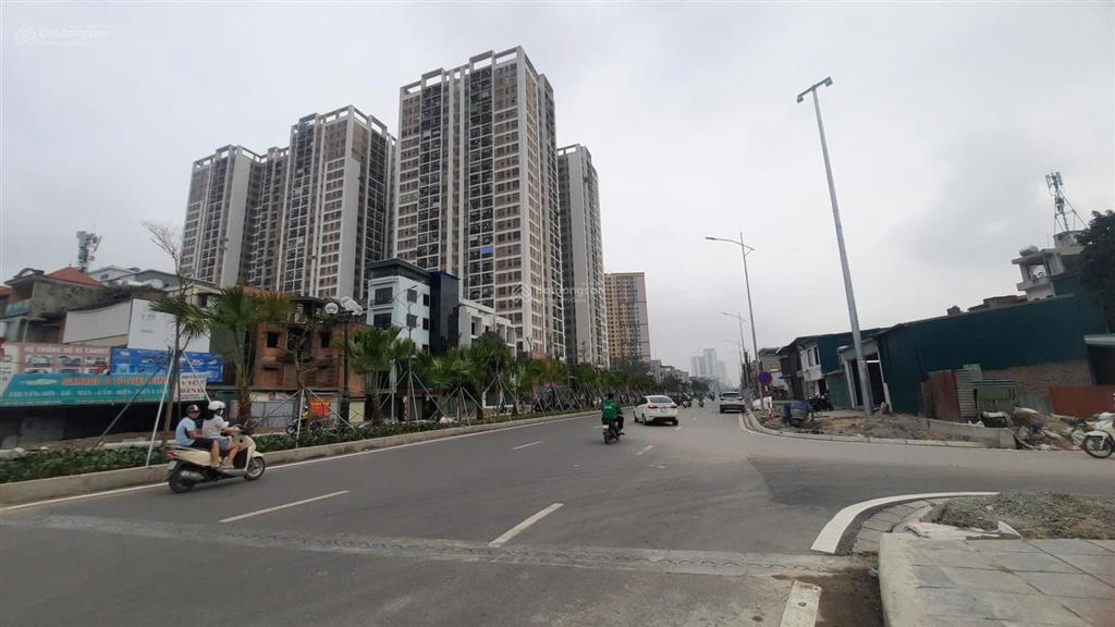 Bán căn 2 phòng ngủ 69m2 giá 6 tỷ, full nội thất đẹp ở ngay, trục đẹp nhất toà sky central