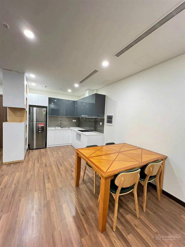 Bán căn góc 2 phòng ngủ 80m2 giá 6.6 tỷ, nhà đẹp ở ngay, căn góc view hồ cực đẹp, giá rẻ nhất toà