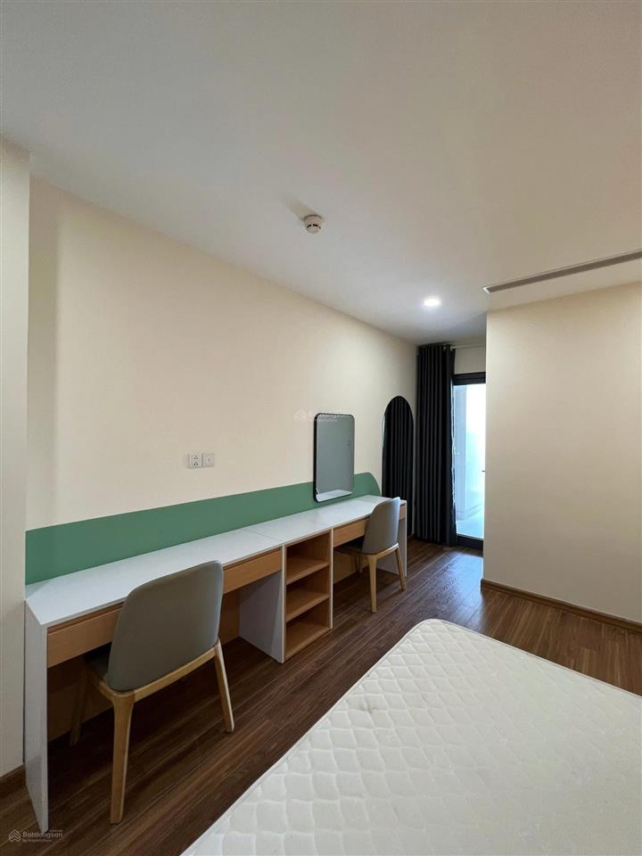 Bán căn góc 3 phòng ngủ, 100m2, giá 8,3 tỷ, full nội thất đẹp, t&t 120 định công