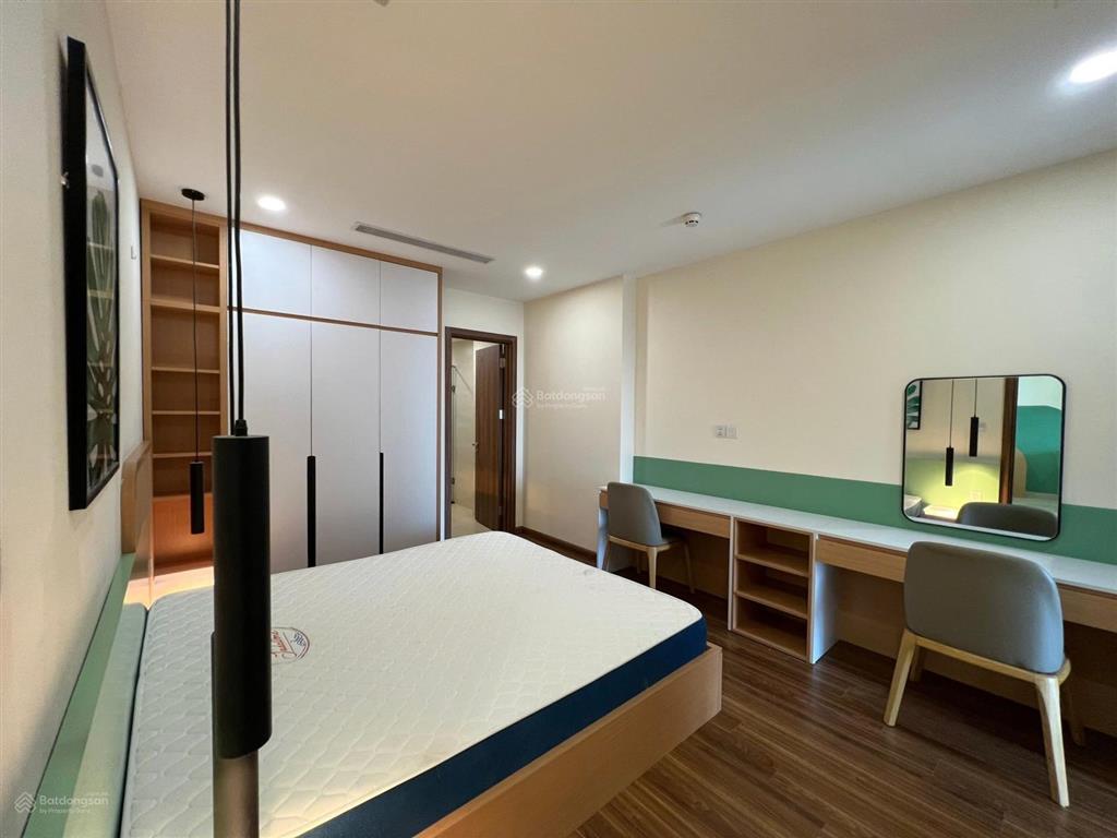 Bán căn góc 3 phòng ngủ, 100m2, giá 8,3 tỷ, full nội thất đẹp, t&t 120 định công