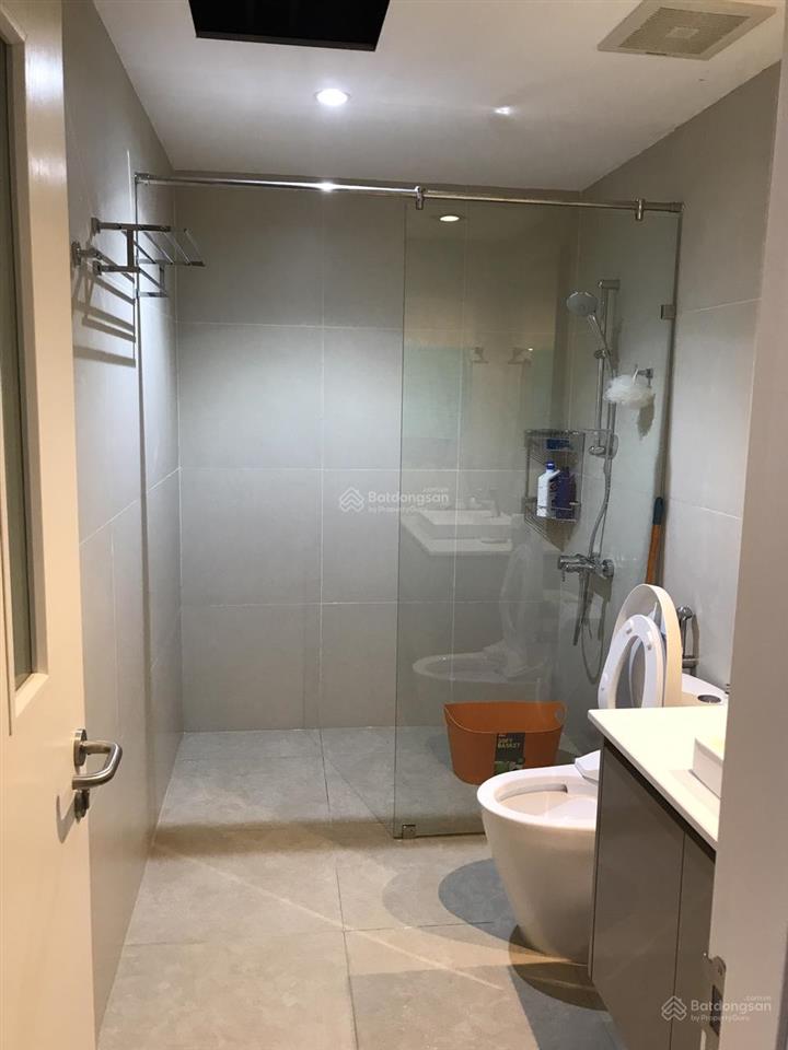 Bán căn 3 phòng ngủ, 148.6m², giá 11 tỷ, full nội thất đẹp ở ngay, ban công đông nam thoáng mát
