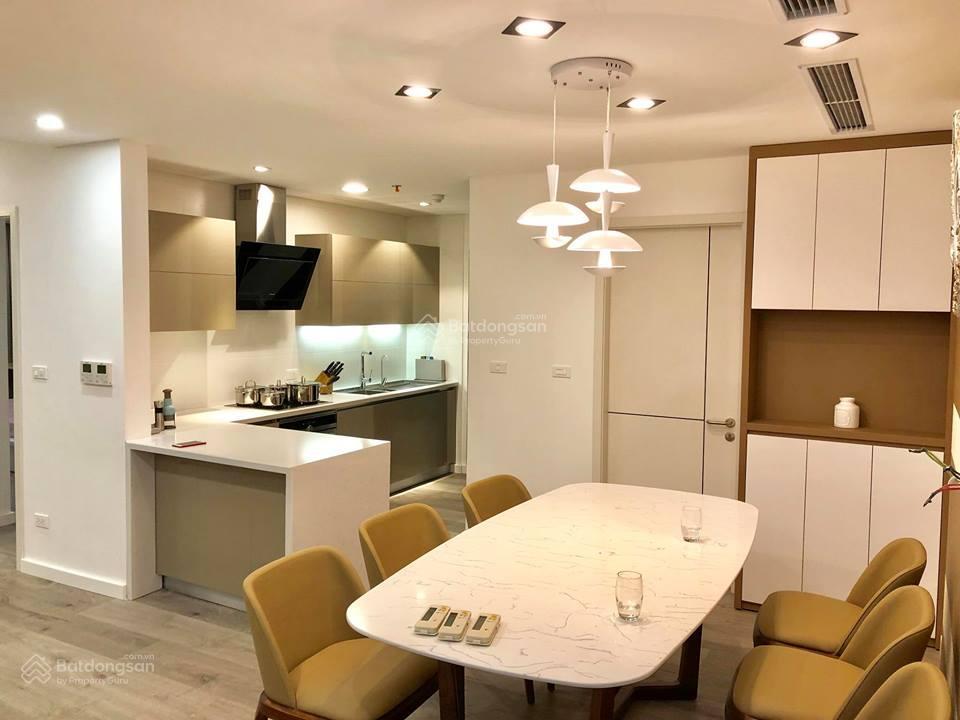 Bán căn 3 phòng ngủ, 148.6m², giá 11 tỷ, full nội thất đẹp ở ngay, ban công đông nam thoáng mát