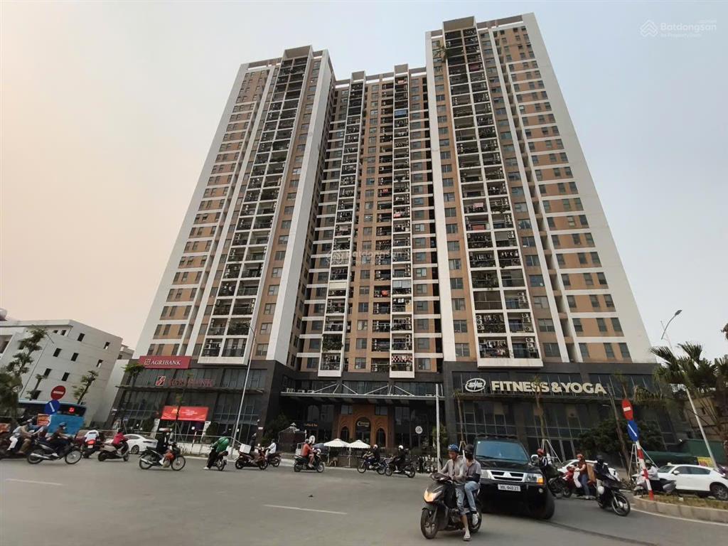 Bán căn 2 phòng ngủ 75m2 giá 6,4 tỷ, ban công đông nam thoáng mát, giá tốt toà sky central