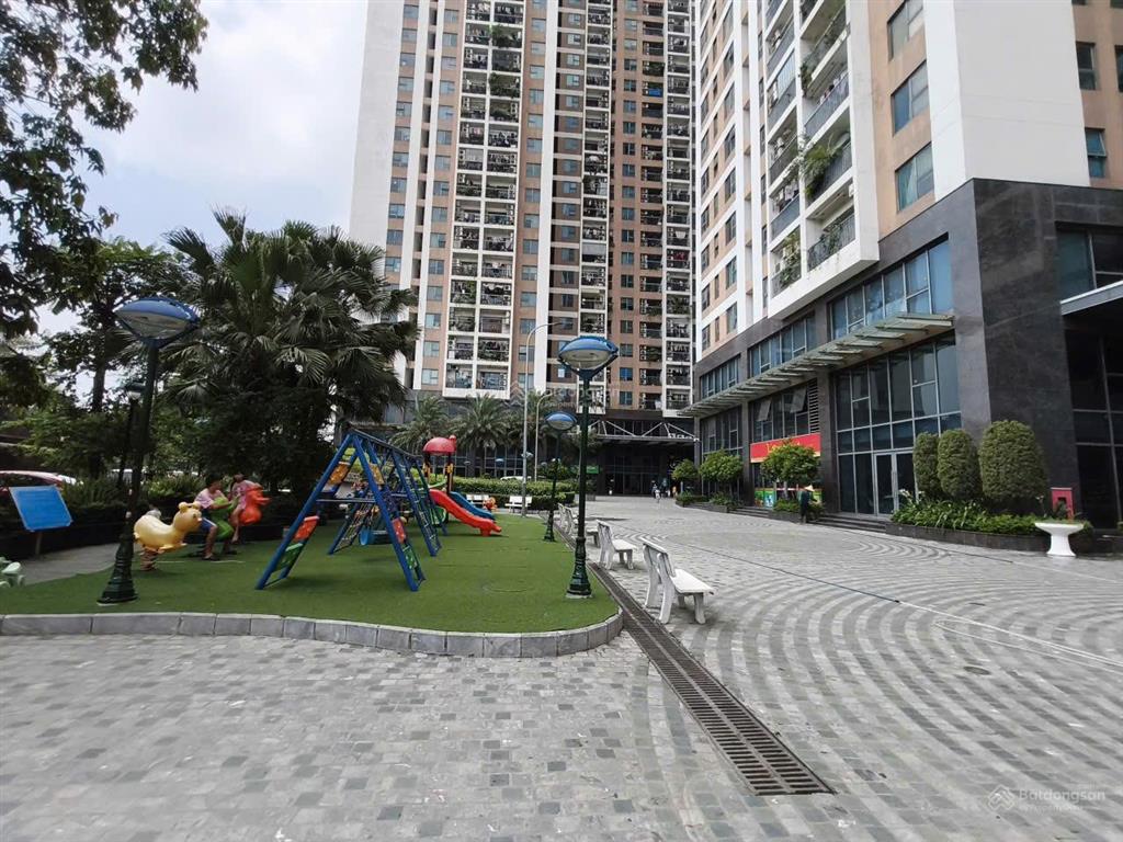 Bán căn 3 phòng ngủ giá 8 tỷ, giá tốt trong khu vực, full nội thất đẹp, sky central 176 định công