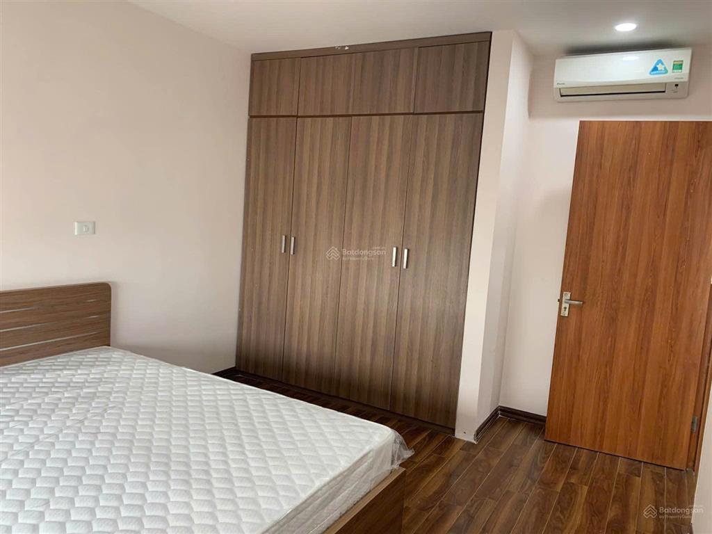 Bán căn 2 phòng ngủ, 95m² giá 7.7 tỷ, full nội thất chỉ việc ở, capital garden 102 trường chinh