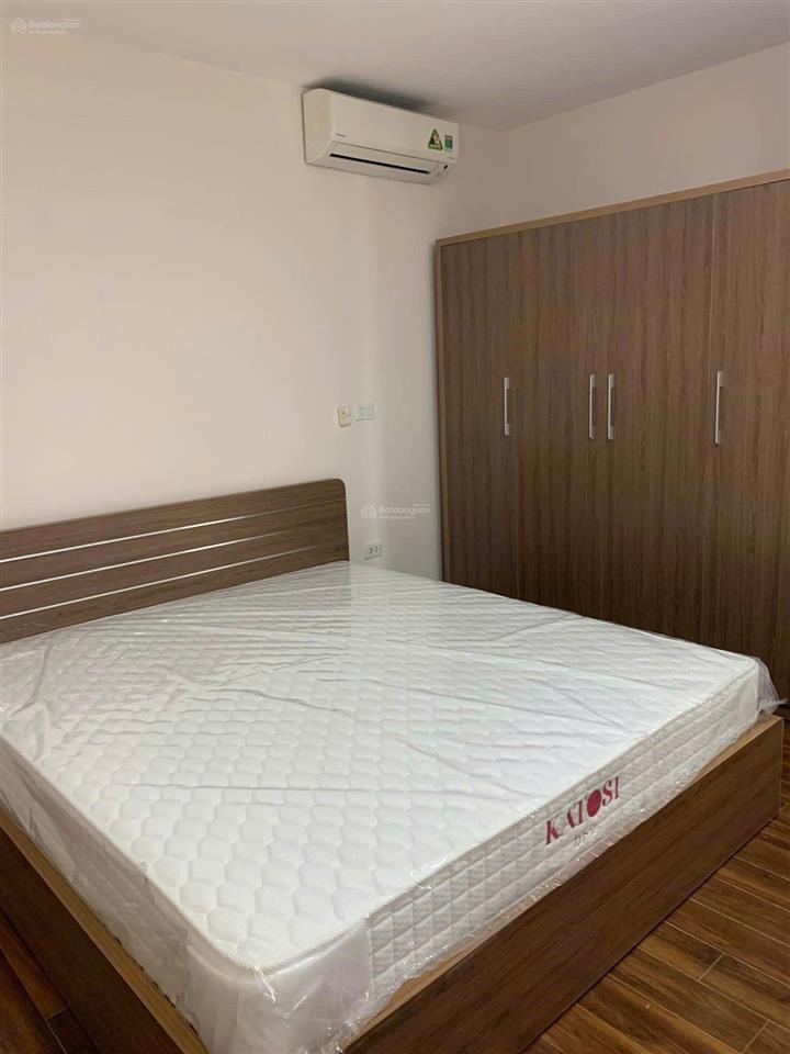 Bán căn 2 phòng ngủ, 95m² giá 7.7 tỷ, full nội thất chỉ việc ở, capital garden 102 trường chinh