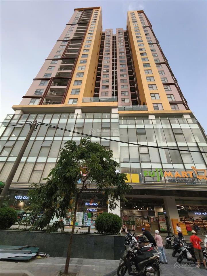 Bán căn 2 phòng ngủ, giá 6,5 tỷ, 78m2, full nội thất đẹp ở ngay, tầng đẹp, ban công đông nam