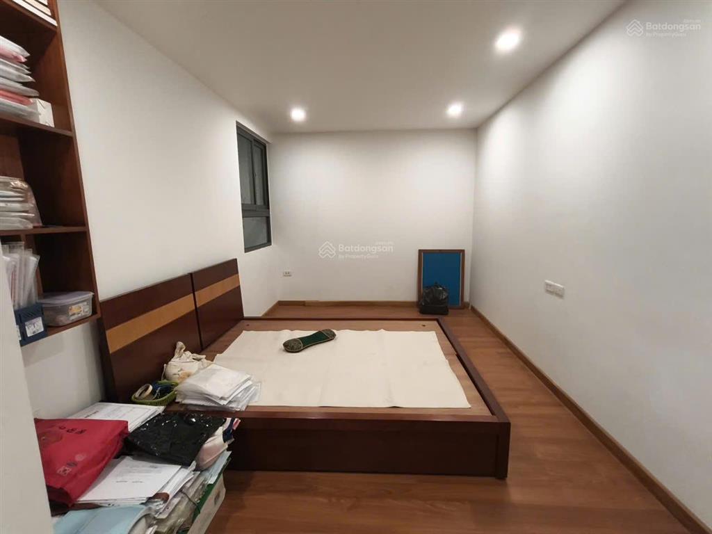 Bán căn 2 phòng ngủ, giá 6,5 tỷ, 78m2, full nội thất đẹp ở ngay, tầng đẹp, ban công đông nam