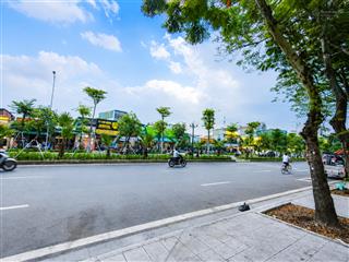 Giá tốt nhất khu vực! bán căn 2 ngủ 60m² giá 3.99 tỷ, full nội thất đẹp ở ngay, mặt phố 2,5