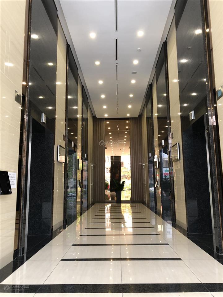 Bán căn 3 phòng ngủ, 101m2, giá 8.2 tỷ, full nội thất đẹp, giá tốt tòa discovery complex