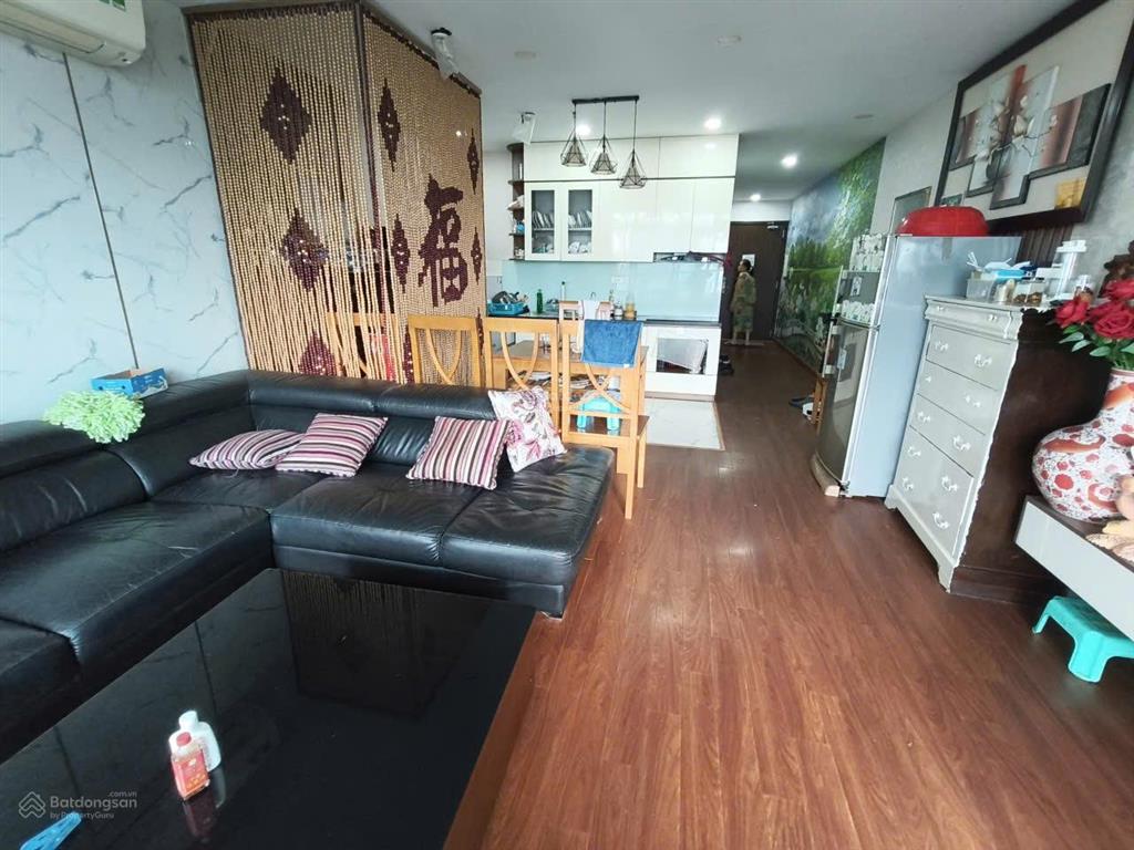 Bán căn 2 phòng ngủ, 100m2, giá 7,5 tỷ, full nội thất, giá tốt tòa discovery 302 cầu giấy
