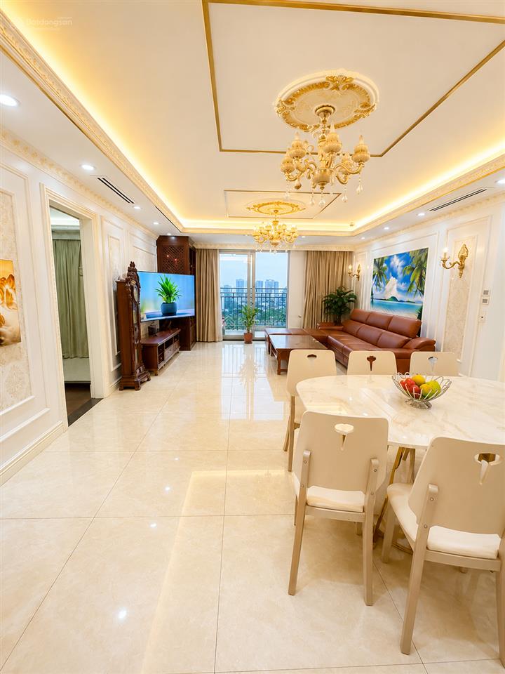 Bán căn 3 phòng ngủ giá 16.5 tỷ, full nội thất đẹp chỉ việc ở, tầng đẹp, có lốt ôtô, tân hoàng minh