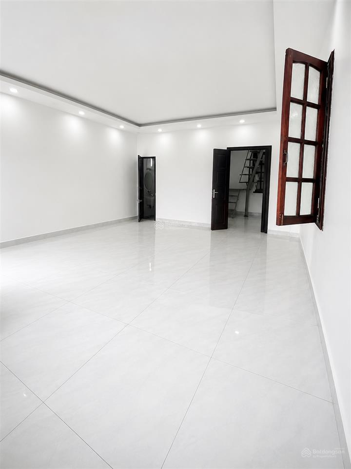 Cực hiếm! bán nhà mặt phố lý nam đế, 50m2, giá 39 tỷ, mặt tiền 5,4m, căn góc 3 mặt thoáng