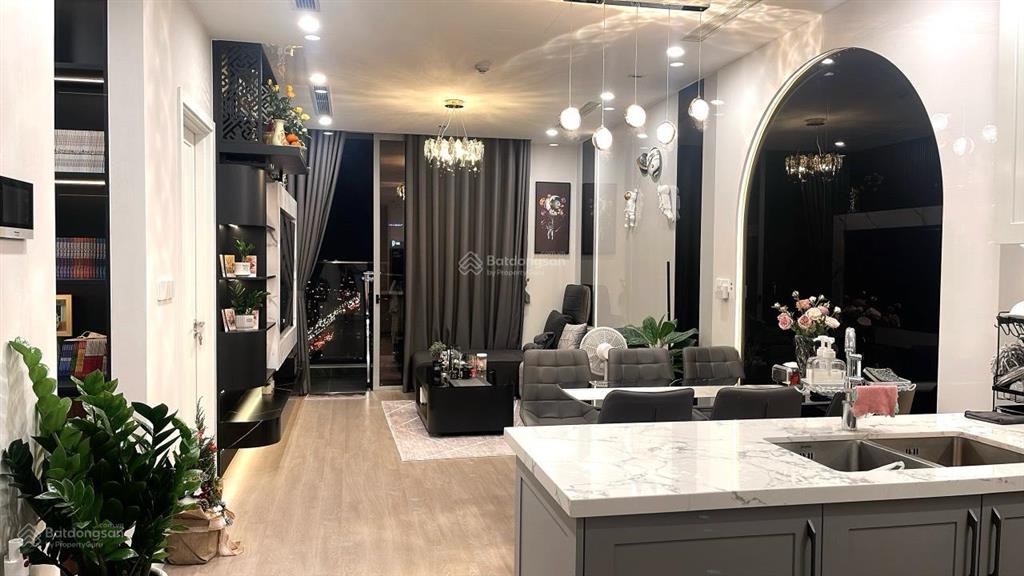 Căn 2 ngủ giá tốt toà meco 78m² giá 6,7 tỷ, nhà đẹp ở ngay, ban công đông nam thoáng mát