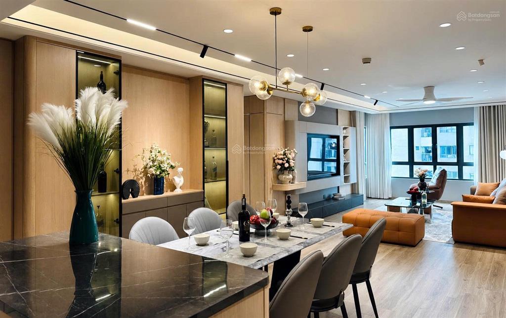 Bán căn góc 3 ngủ 100m² giá 8.5 tỷ, full nội thất cao cấp mới tinh, trục đẹp nhất flc 36 phạm hùng