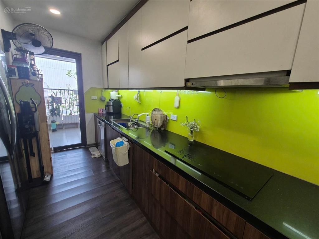 Bán căn góc 3pn 101m2 giá 8 tỷ, nhà đẹp ở ngay, căn góc view hồ cực đẹp, giá cạnh tranh tòa