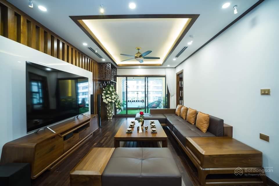 Bán căn 3 phòng ngủ, căn góc 153m2 giá 16 tỷ, trục đẹp nhất toà b4 kim liên, full nội thất mới tinh