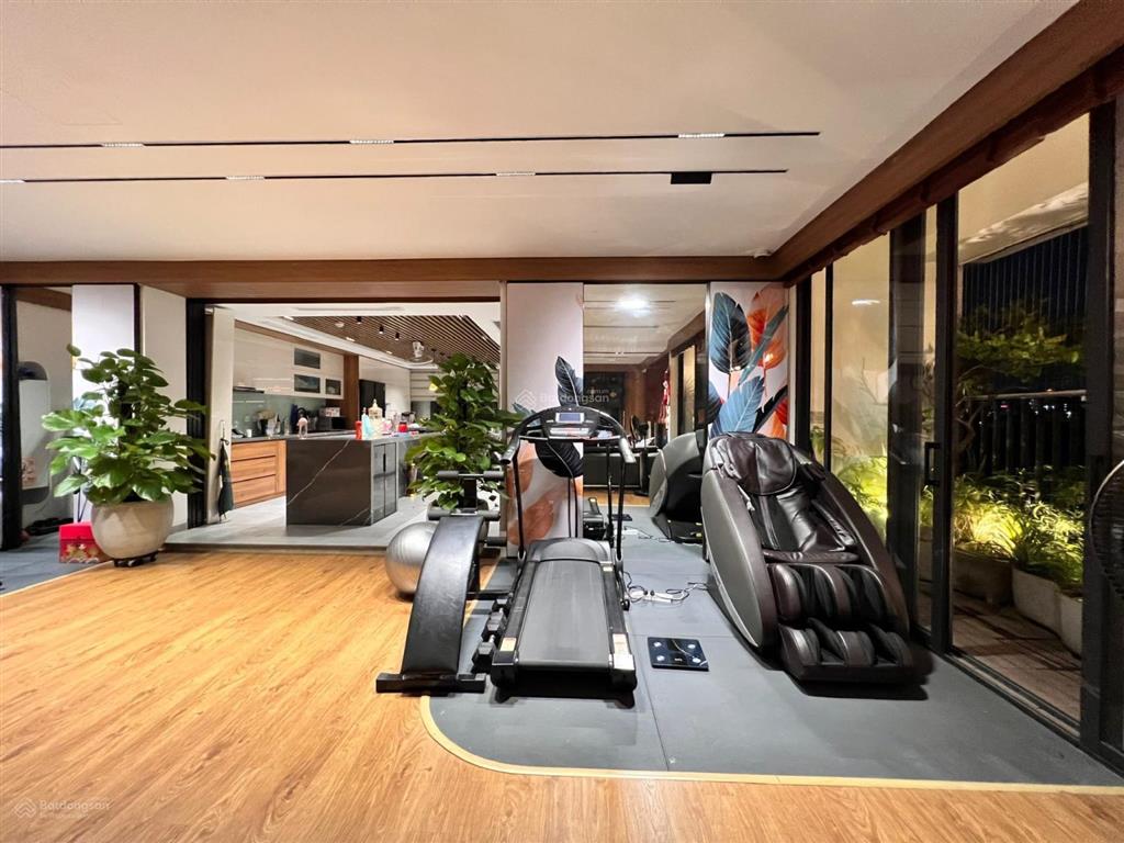 Bán căn 4 phòng ngủ, 200m2 giá 18 tỷ, view hồ cực đẹp, trục đẹp nhất tòa thành công tower