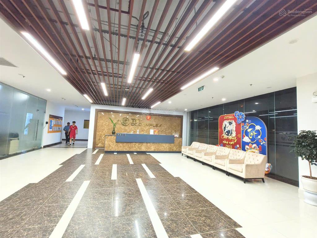 Bán căn góc 3 phòng ngủ giá 8,5 tỷ, full nội thất đẹp ở ngay, tòa t&t 120 định công