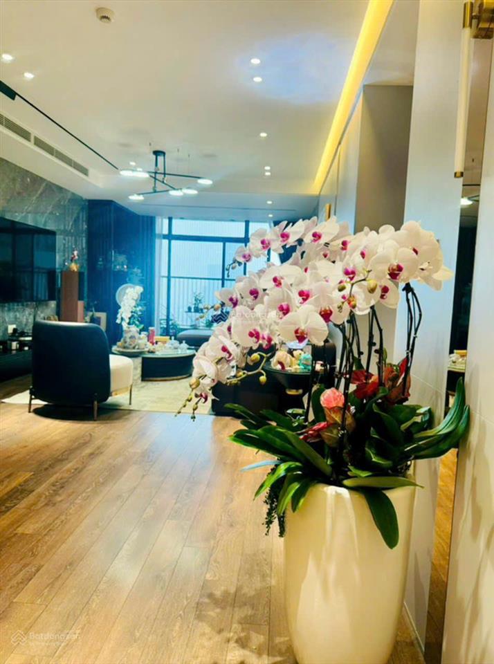 Bán căn 4 phòng ngủ, 198m² giá 15,25 tỷ, view đẹp, trục đẹp nhất toà thành công tower 57 láng hạ
