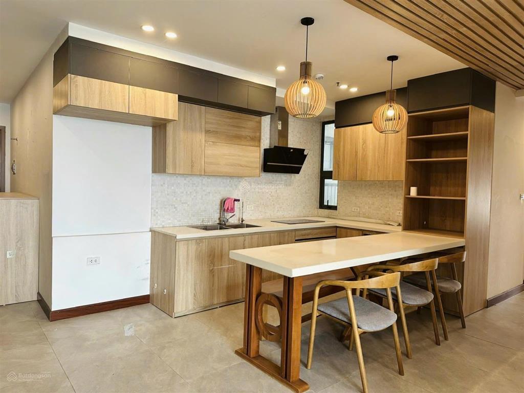 Giá cực tốt! căn 3 phòng ngủ 98m2 giá 8,3 tỷ, full nội thất đẹp, view đẹp, thông tin chuẩn 100%