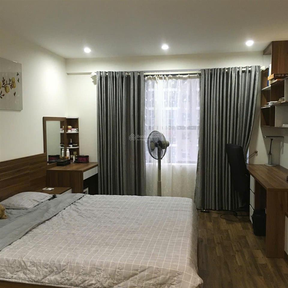 Căn 3 phòng ngủ giá tốt tòa smile, 75m2 giá 5,75 tỷ, view đẹp, ban công hướng mát, sổ đỏ đầy đủ