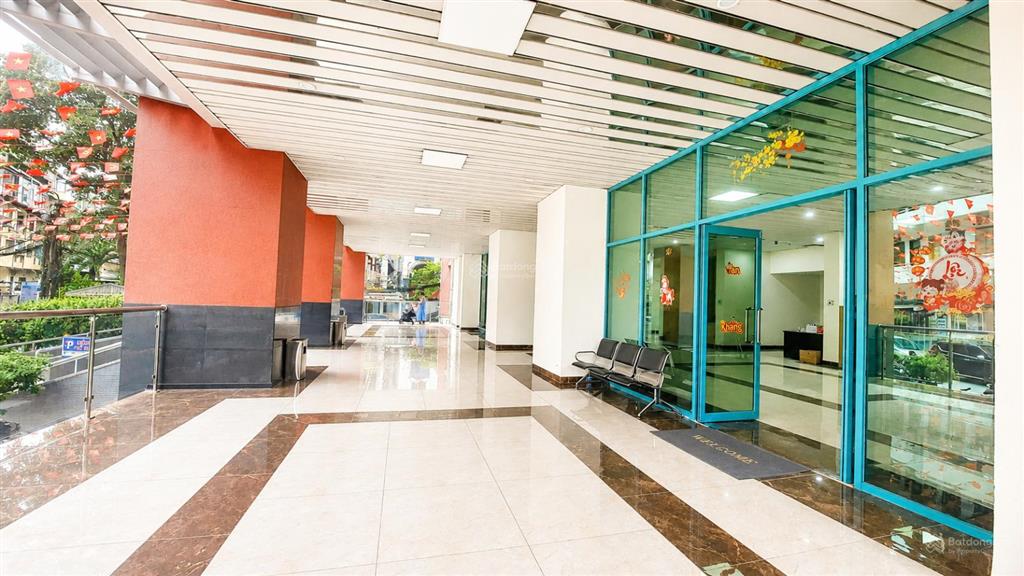 Bán căn 4 phòng ngủ, 172m2 giá 13,5 tỷ, giá tốt tòa 57 láng hạ, trục đẹp, view đẹp