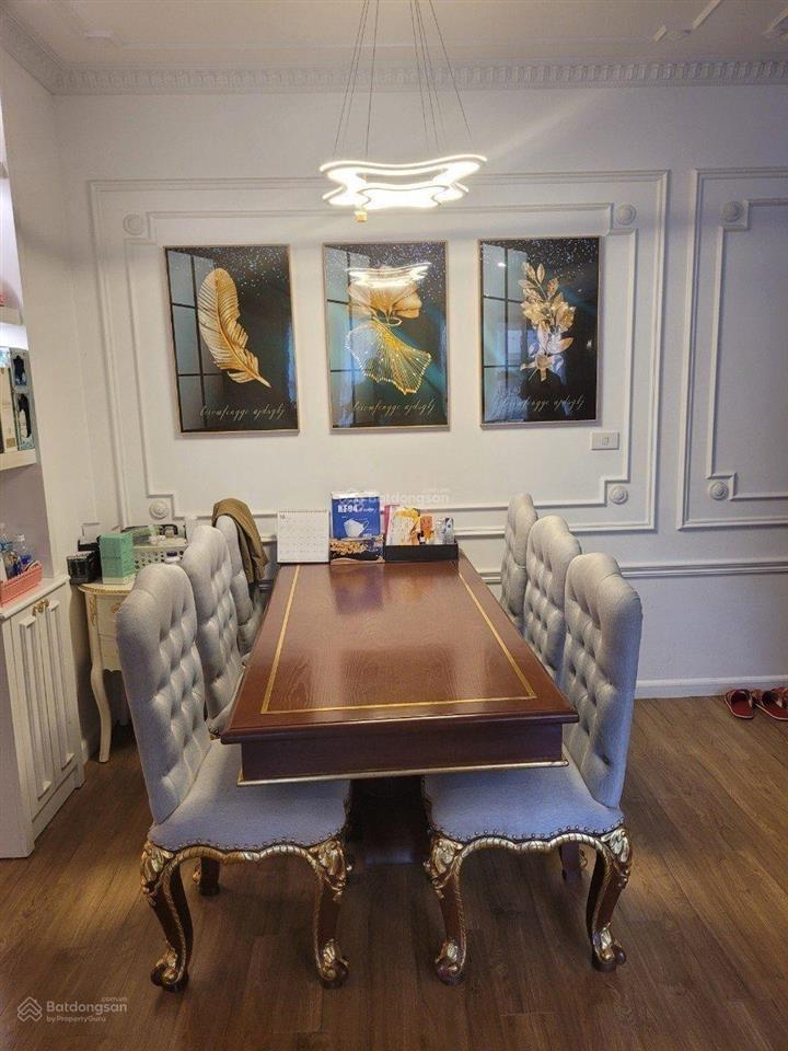 Căn 3 phòng ngủ giá tốt tòa smile, 74m2 giá 5,8 tỷ, view đẹp, ban công hướng mát, sổ đỏ đầy đủ