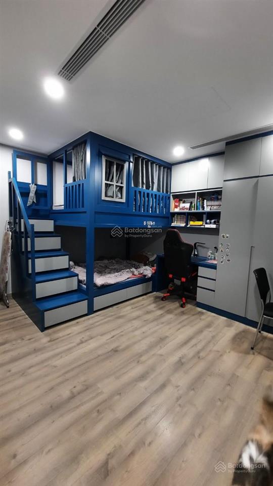 Bán căn 4 ngủ 181m2 giá 17 tỷ, căn góc ban công đông nam, trục đẹp tòa b4 kim liên