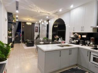 Bán căn 2 phòng ngủ giá 6 tỷ 72m2, ban công đông nam, giá tốt, nội thất đẹp, t&t 120 định công