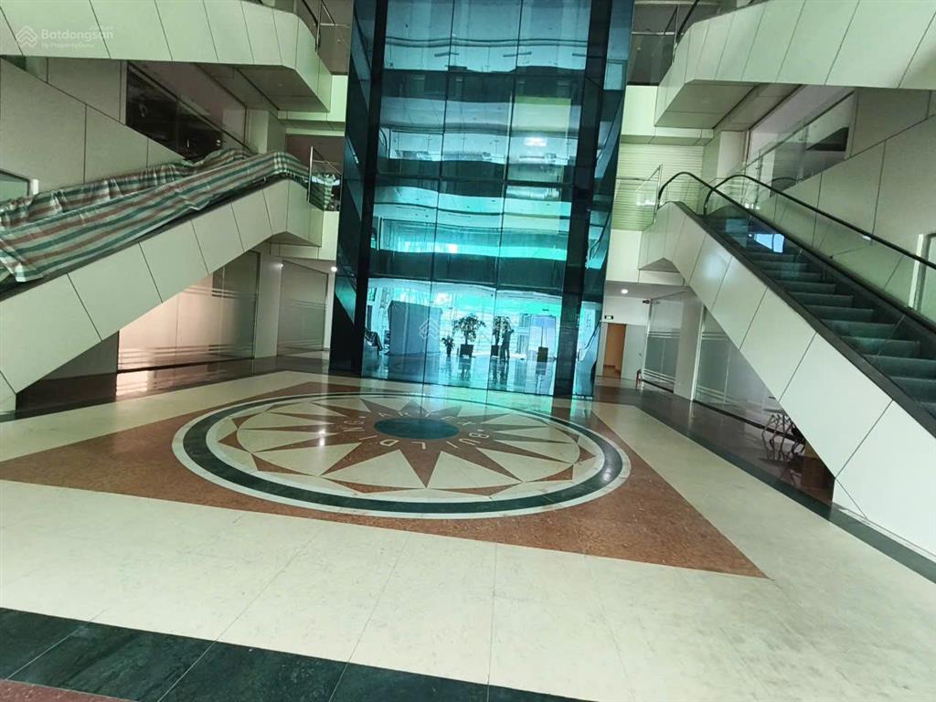 Bán căn 4 phòng ngủ, 153m2 giá 13,88 tỷ, view cực đẹp, trục đẹp tòa, căn góc đẹp