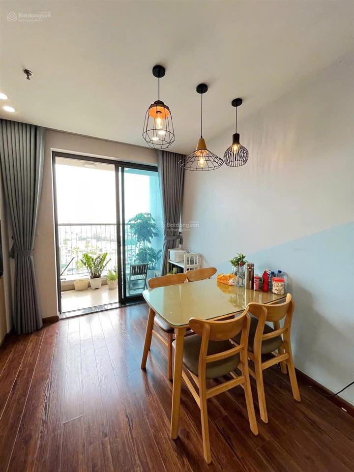 Bán căn 3 phòng ngủ giá 7.2 tỷ 80m2, giá tốt trong khu vực, full nội thất đẹp, sky central