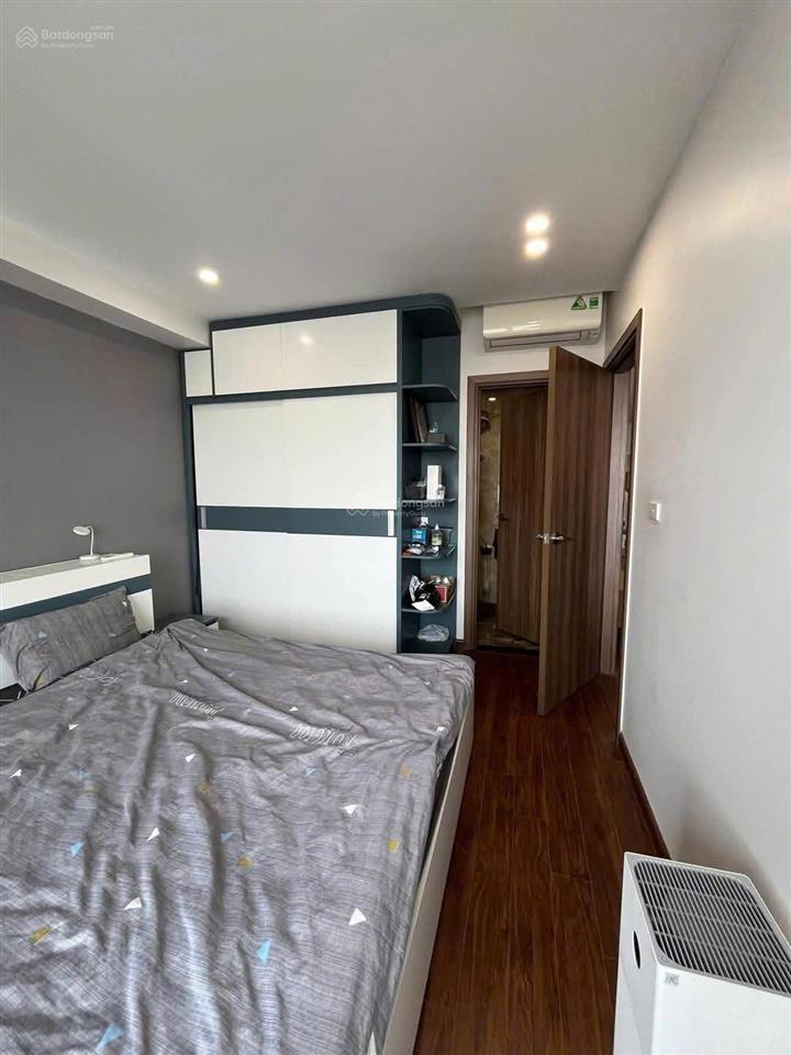 Bán căn 3 phòng ngủ giá 7.2 tỷ 80m2, giá tốt trong khu vực, full nội thất đẹp, sky central