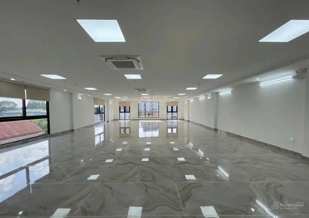 Bán tòa nhà mặt phố trần đăng ninh 100m2, 9 tầng, mặt tiền 7,2m giá 96 tỷ, dòng tiền 1,9 tỷ/năm