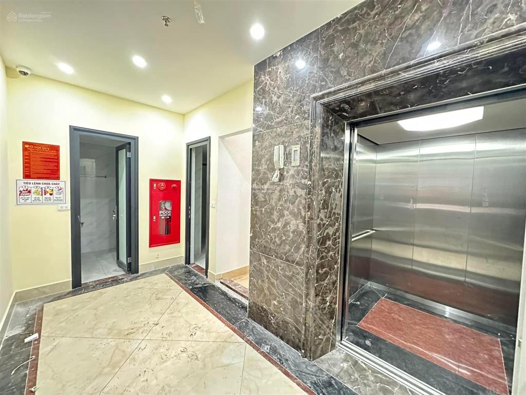 Bán tòa nhà mặt phố mai hắc đế 164m2, 11 tầng, mặt tiền 11m giá bán 200 tỷ, thông tin chuẩn 100%