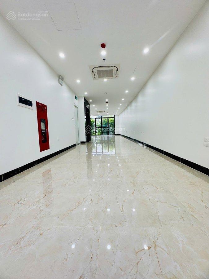 Bán tòa nhà mặt phố vũ phạm hàm 109m2 7 tầng, mặt tiền 7m giá bán 108 tỷ, dòng tiền 2 tỷ/năm