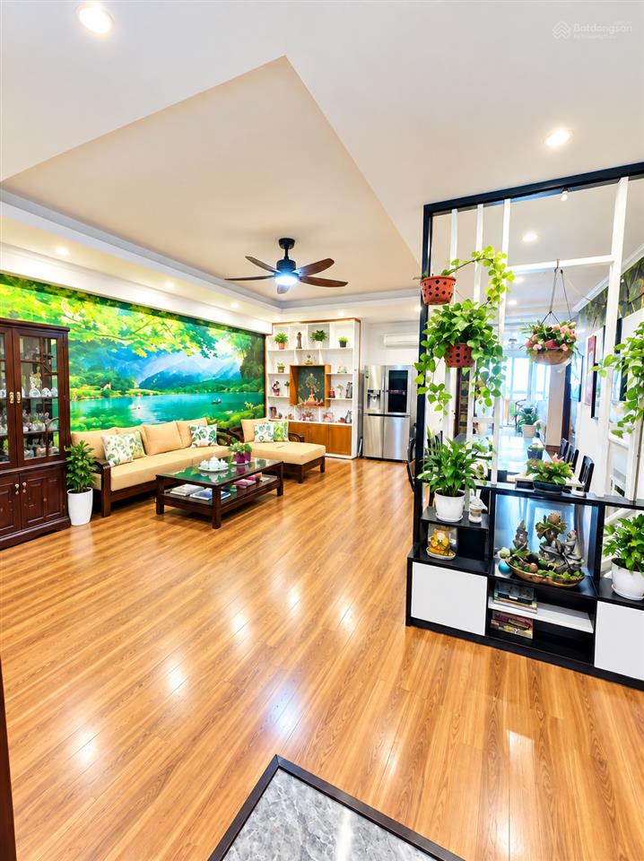 Bán căn 4 phòng ngủ giá 13,2 tỷ, giá tốt trong khu vực, full nội thất đẹp, 187 nguyễn lương bằng
