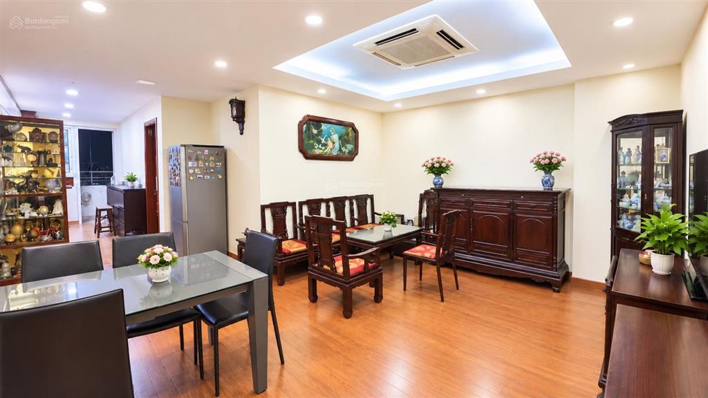 Bán căn 3 phòng ngủ giá 10,5 tỷ, giá cực tốt, full nội thất, 187 nguyễn lương bằng