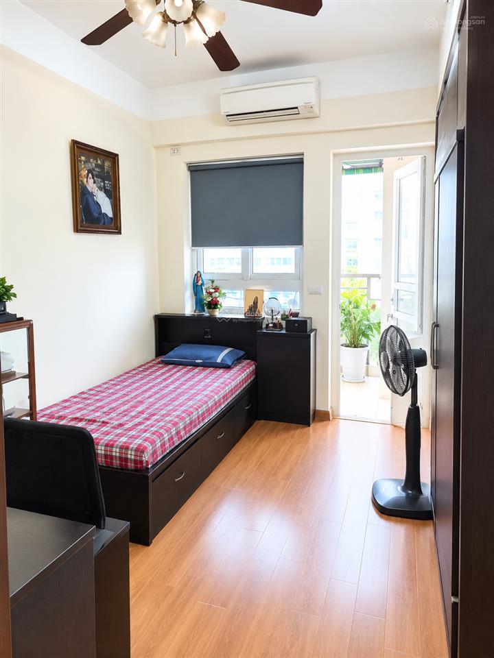Bán căn 3 phòng ngủ giá 10,5 tỷ, giá cực tốt, full nội thất, 187 nguyễn lương bằng