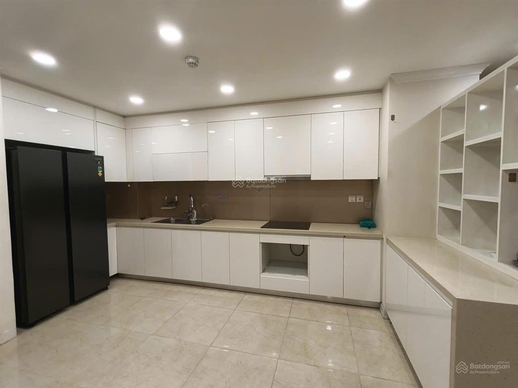 Bán căn 3 phòng ngủ 116m2 giá 13,5 tỷ, full nội thất chỉ việc ở, có slot ô tô, d. le pont dor